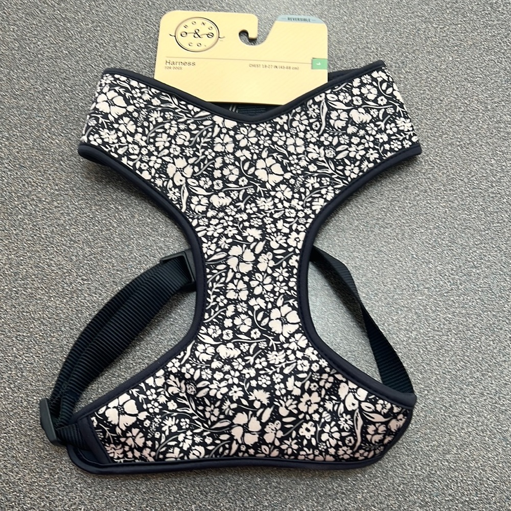 Bond & Co. Reversible Harness NWT Large